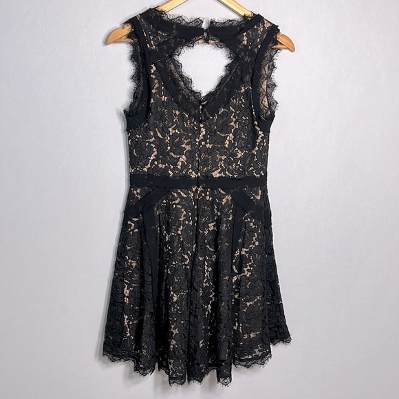 Heartloom Fit and Flare Black Lace Nude Lining Mini Dress size M - Picture 5 of 9